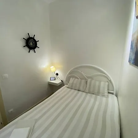 Spacious Near Historic Centre 60 Sqm With Wi Fi Daire Lisboa